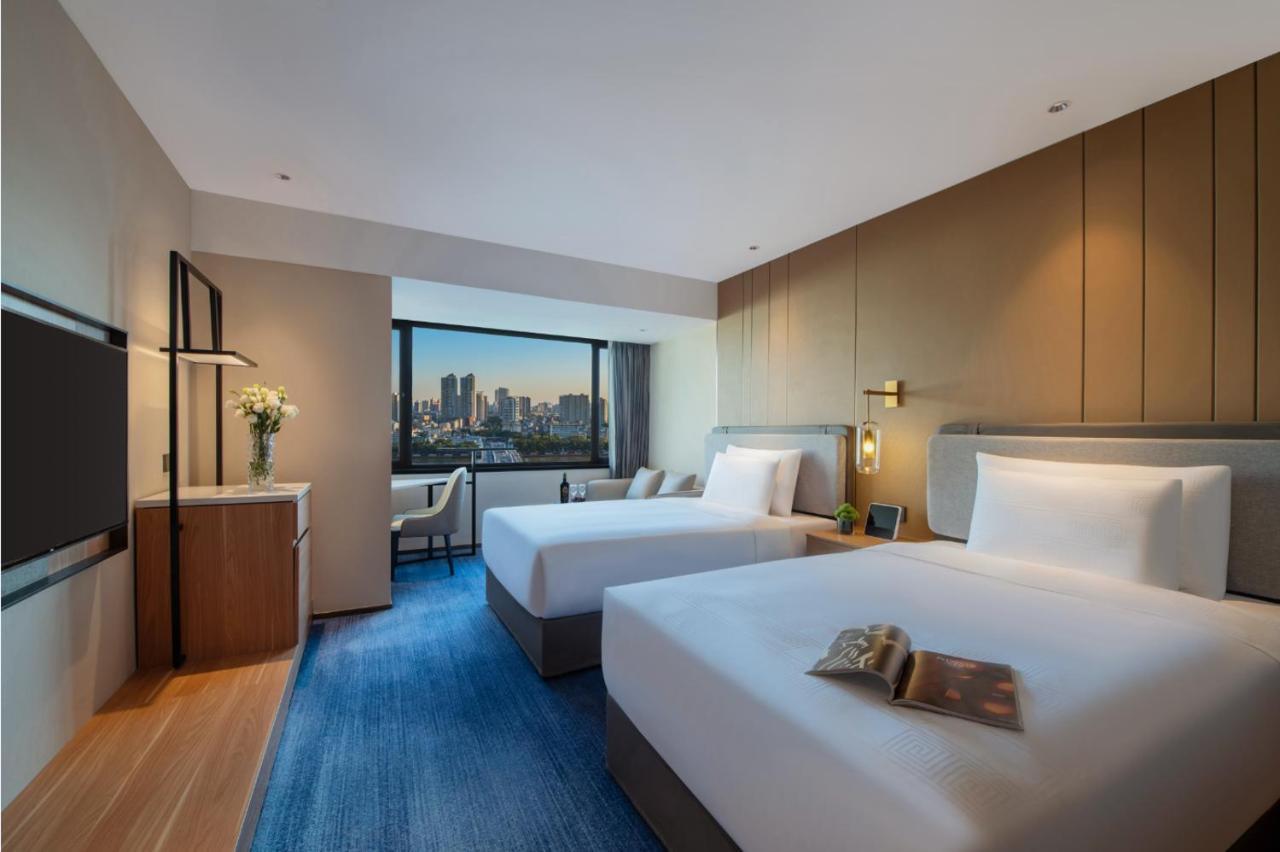 Guangzhou Hotel - Free Shuttle Bus To Exhibition Center During Canton Fair Period מראה חיצוני תמונה