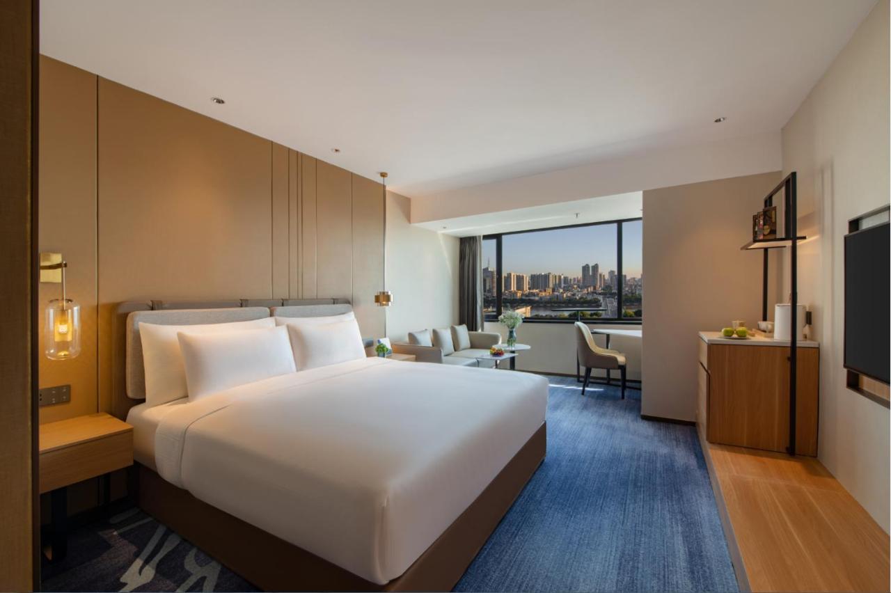 Guangzhou Hotel - Free Shuttle Bus To Exhibition Center During Canton Fair Period מראה חיצוני תמונה